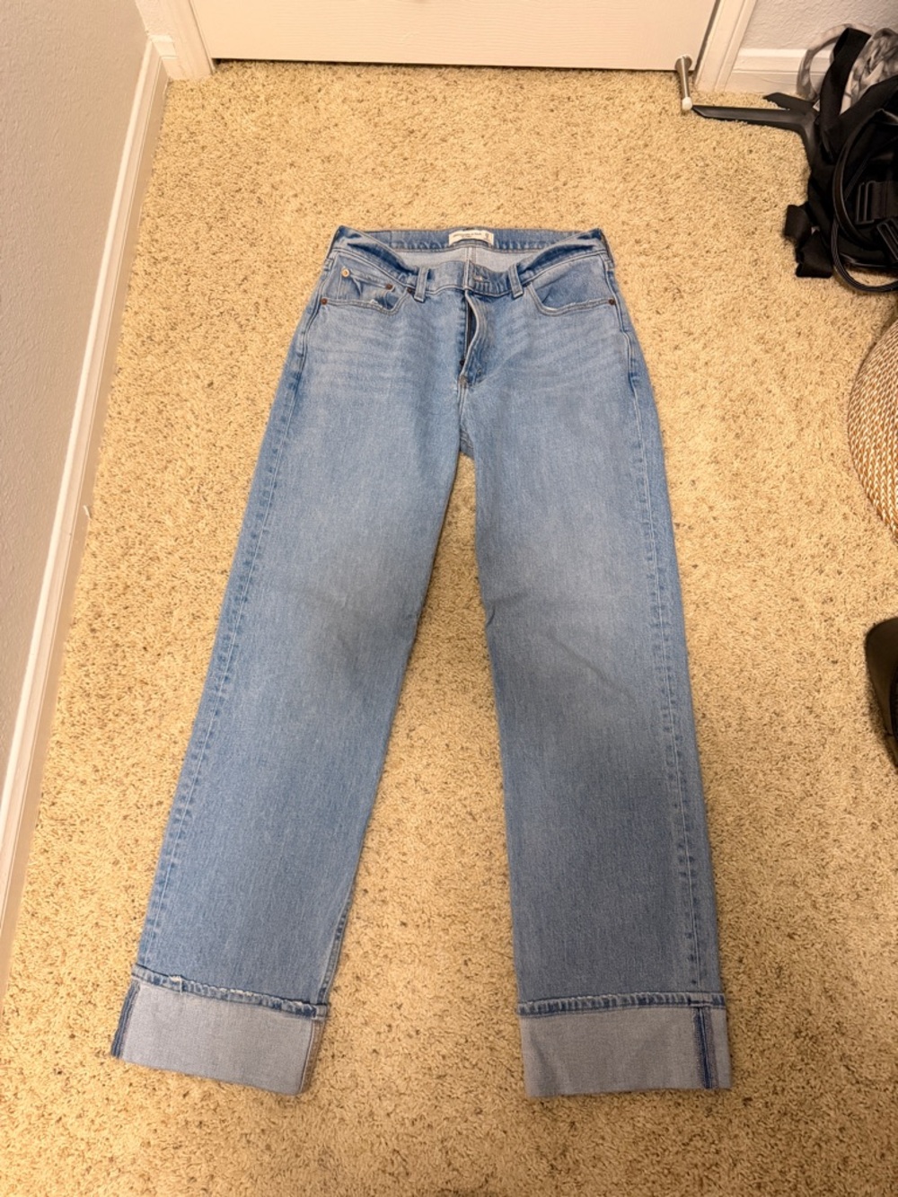 Abercrombie low rise baggy jeans size 27 long - Picture 2 of 2